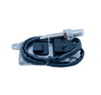 नाइट्रोजन ऑक्साइड नोक्स सेंसर के लिए Iveco नई हॉलैंड OEM 84414466 5WK96711C
