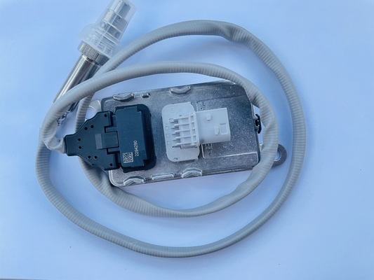 यूरो ट्रक के लिए 24V नाइट्रोजन ऑक्साइड नोक्स सेंसर OEM 2294290 5WK97400