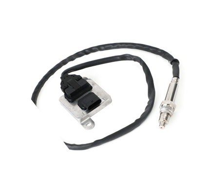 A0009053506 5WK96681F कार NOx सेंसर 12V मर्सिडीज बेंज E400